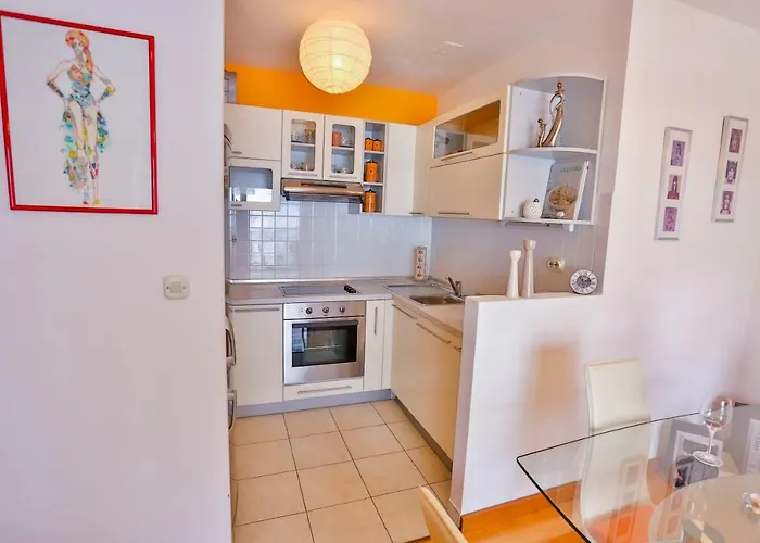 Ibis Apartman *